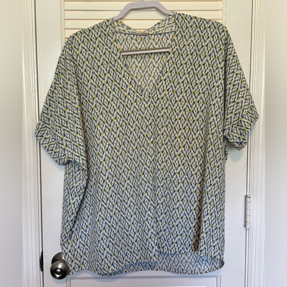 JODIFL Diamond Print Blouse in Blue and Cream